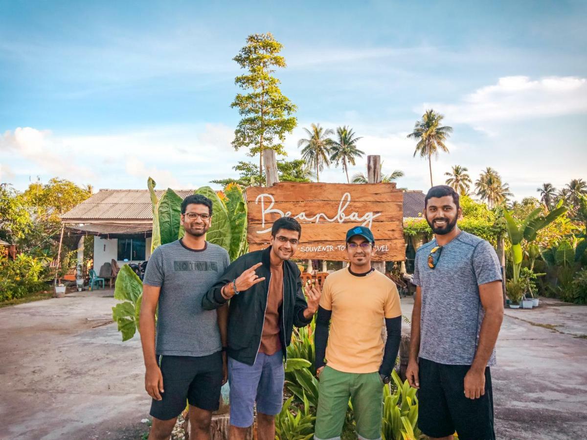 Hostel Beanbag Bintan Backpacker Kangkakawal Exterior foto